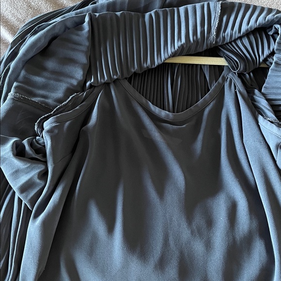 Pleated 2 piece Blouse with cami Soft Surroundings Taupe - Picture 7 of 9